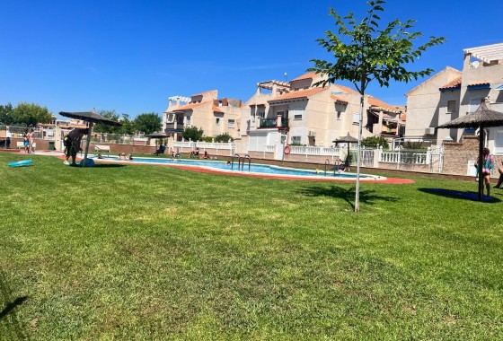 Resale - Bungalow - Orihuela Costa - Los Dolses