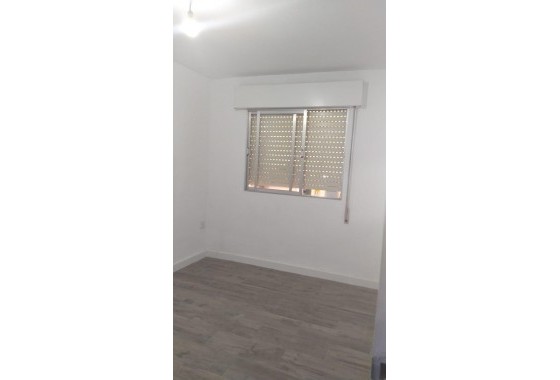 Resale - Apartment - Catral - CENTRO