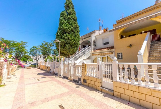 Resale - Bungalow - Pilar de la Horadada - Mil Palmeras