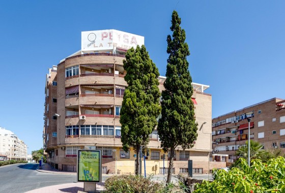 Resale - Apartment - Torrevieja - El molino