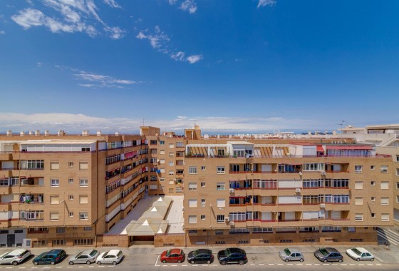 Resale - Apartment - Torrevieja - El molino