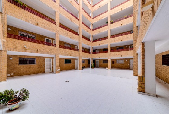 Resale - Apartment - Torrevieja - El molino