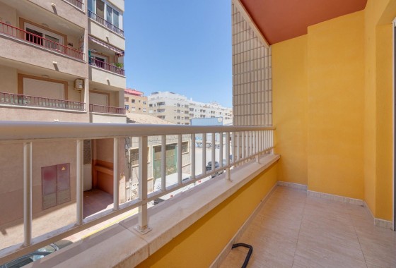 Resale - Apartment - Torrevieja