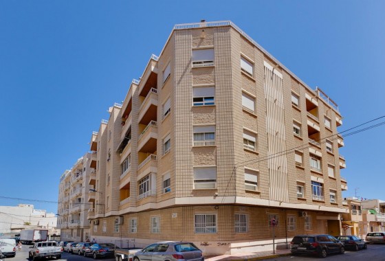 Resale - Apartment - Torrevieja