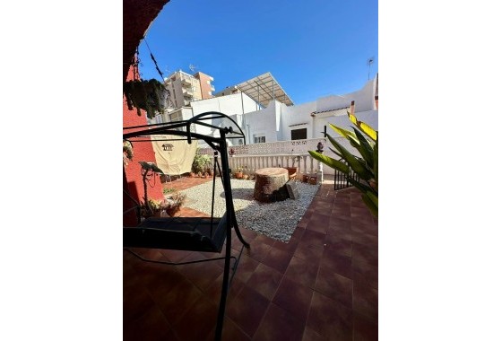 Resale - Bungalow - Torrevieja