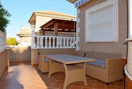 Resale - Detached House / Villa - Los Altos