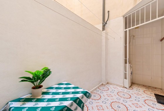 Resale - Apartment - Torrevieja - Centro