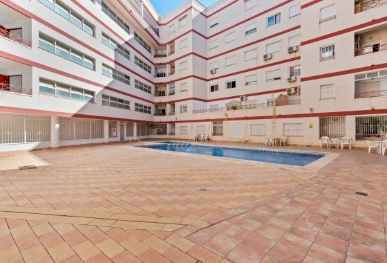 Resale - Apartment - Torrevieja - Centro