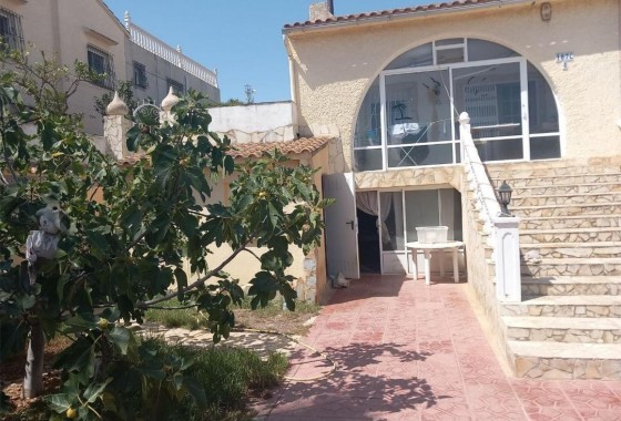 Resale - Detached Villa - Torrevieja - Los altos