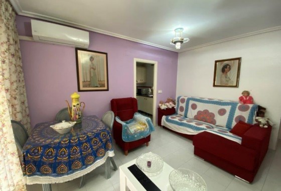 Resale - Apartment - Torrevieja - Estacion de autobuses