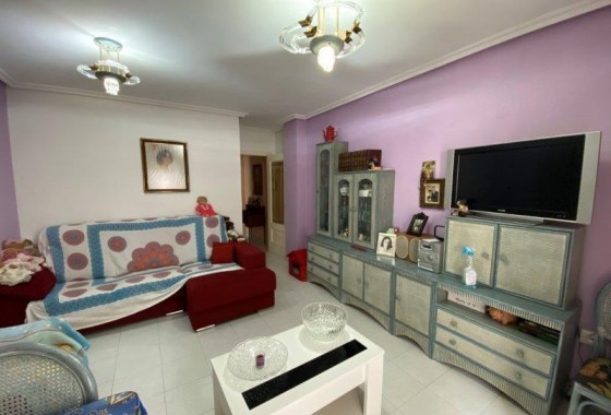 Resale - Apartment - Torrevieja - Estacion de autobuses