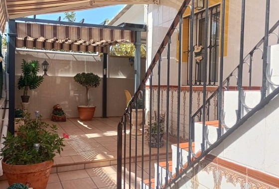 Resale - Bungalow - Torrevieja - Los altos