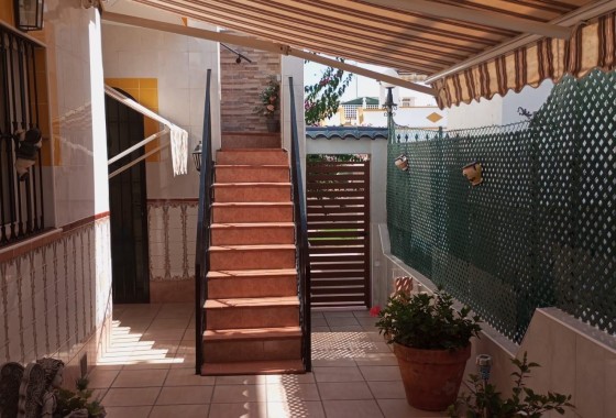 Resale - Bungalow - Torrevieja - Los altos