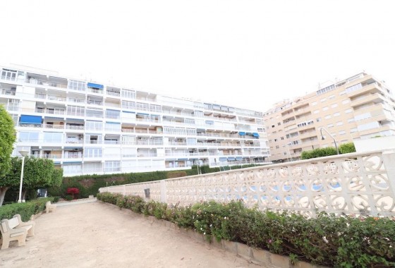 Resale - Apartment - Torrevieja