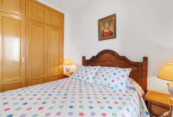 Resale - Apartment - Orihuela Costa - Campoamor