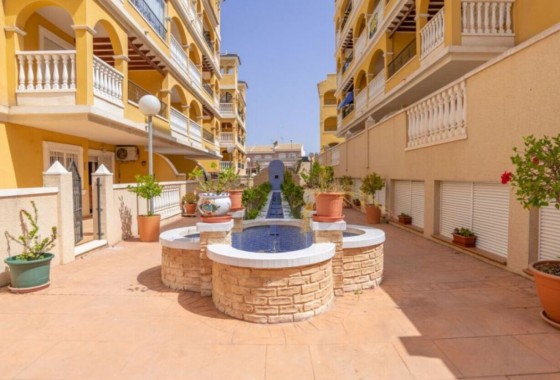 Resale - Apartment - Algorfa