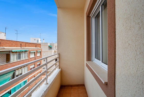 Resale - Apartment - Torrevieja - Centro