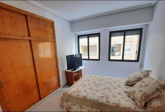 Resale - Apartment - Torrevieja - La Mata