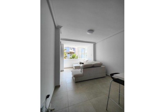 Resale - Apartment - Orihuela Costa - Campoamor