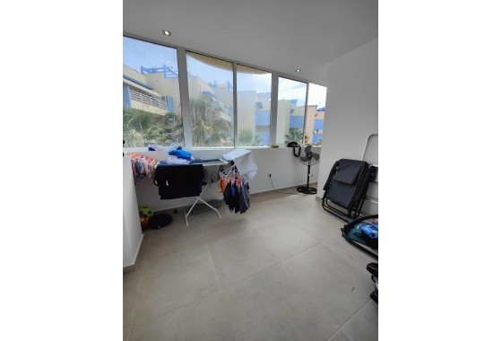 Resale - Apartment - Orihuela Costa - Campoamor