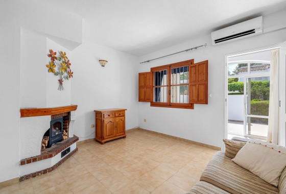 Resale - Townhouse - Torrevieja - Lago jardin