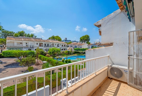 Segunda Mano - Adosado - Torrevieja - Lago jardin