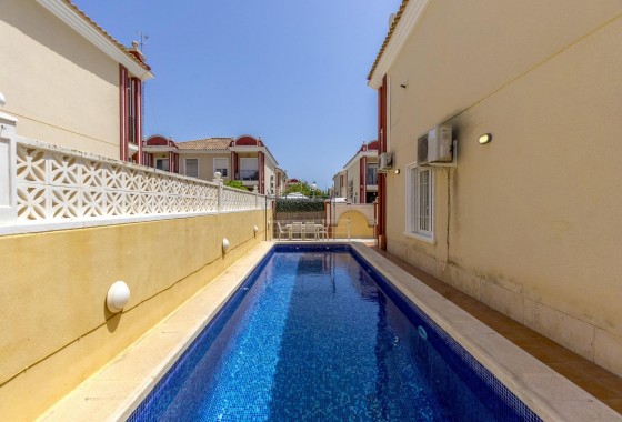 Resale - Townhouse - Orihuela Costa - Campoamor