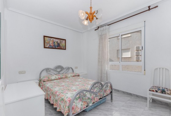 Resale - Apartment - Torrevieja - Estacion de autobuses