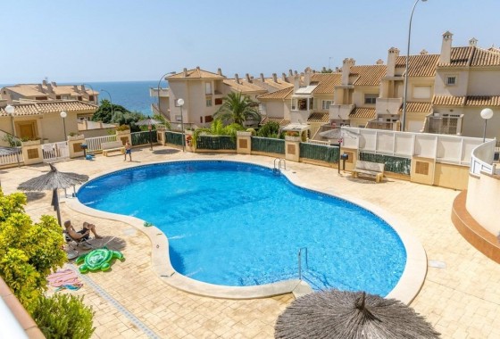 Resale - Apartment - Orihuela Costa - Campoamor