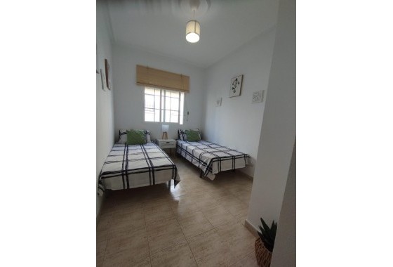 Resale - Bungalow - Torrevieja - Torreblanca