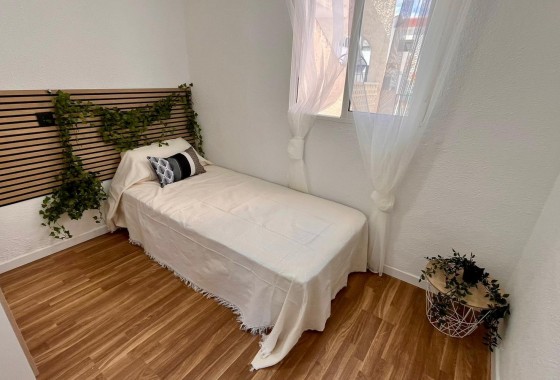 Resale - Bungalow - Torrevieja - Torretas