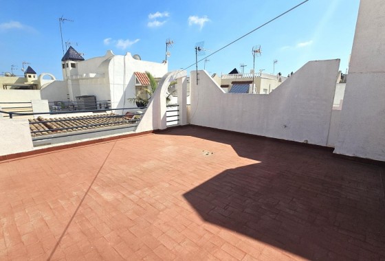 Resale - Bungalow - Torrevieja - Doña ines