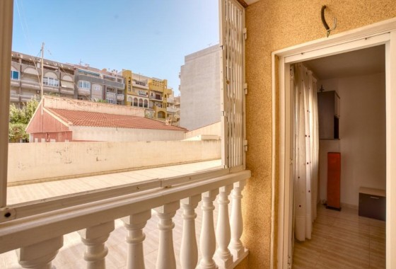 Resale - Apartment - Torrevieja - Playa de los locos