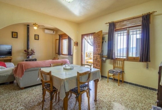 Resale - country house - Hondón de las Nieves