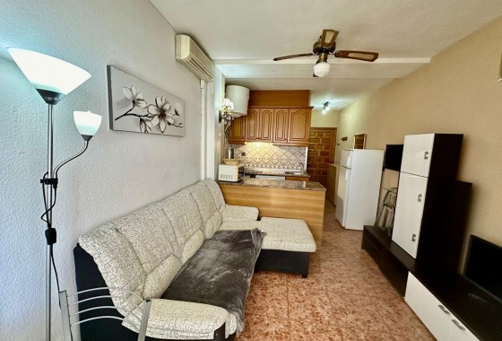 Resale - Apartment - Torrevieja - Los Frutales