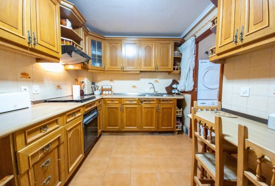 Resale - Apartment - Torrevieja - Puerto