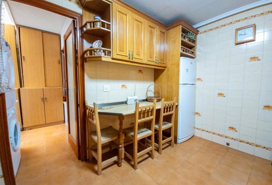 Resale - Apartment - Torrevieja - Puerto