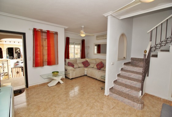 Resale - Townhouse - Villamartin