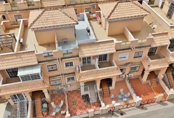 Resale - Townhouse - Villamartin