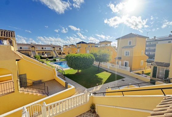 Resale - Apartment - Villamartin