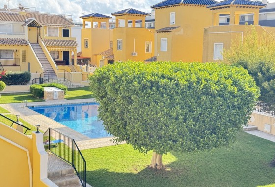 Resale - Apartment - Villamartin