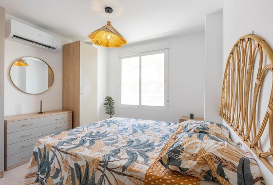 Segunda Mano - Apartamento - Torrevieja - Playa de los Naufragos