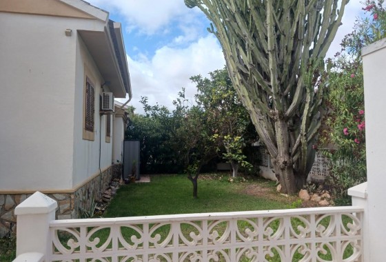 Resale - Detached Villa - Orihuela Costa - Punta Prima