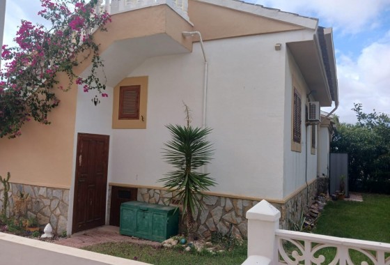 Resale - Detached Villa - Orihuela Costa - Punta Prima