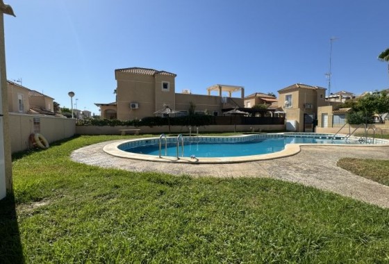 Resale - Detached Villa - Torrevieja