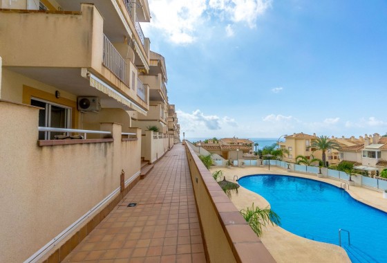 Resale - Apartment - Orihuela Costa - Campoamor