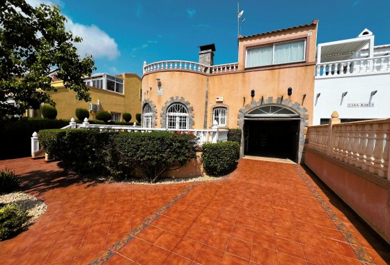 Segunda Mano - Semi-Detached Villa - Orihuela Costa - Playa Flamenca