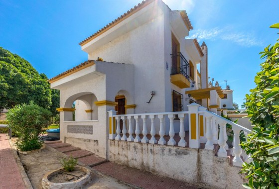 Resale - Detached Villa - Torrevieja - Los altos