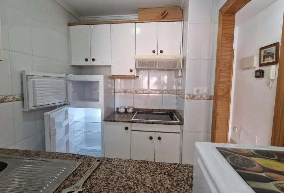 Resale - Apartment - Torrevieja - Estacion de autobuses