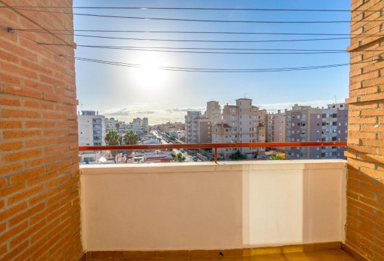 Resale - Apartment - Torrevieja - Calas blanca